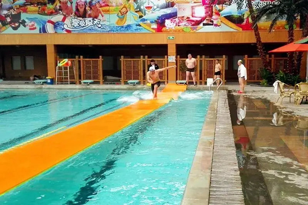 水世界泳池